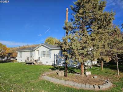 Home For Sale in Fossil, Oregon