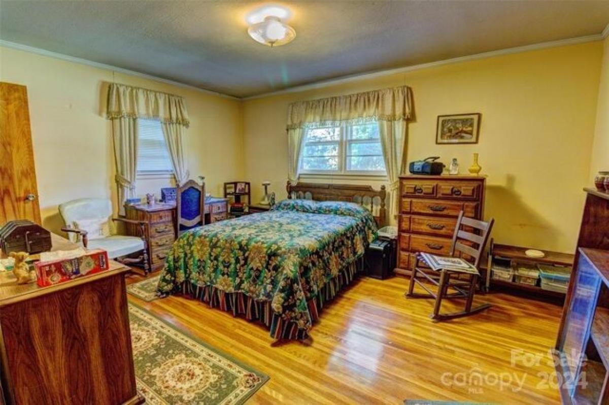 Picture of Home For Sale in Cherryville, North Carolina, United States