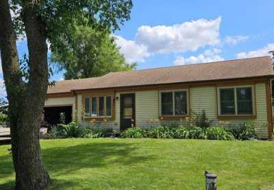 Home For Sale in McHenry, Illinois