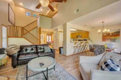 Home For Sale in Tannersville, Pennsylvania