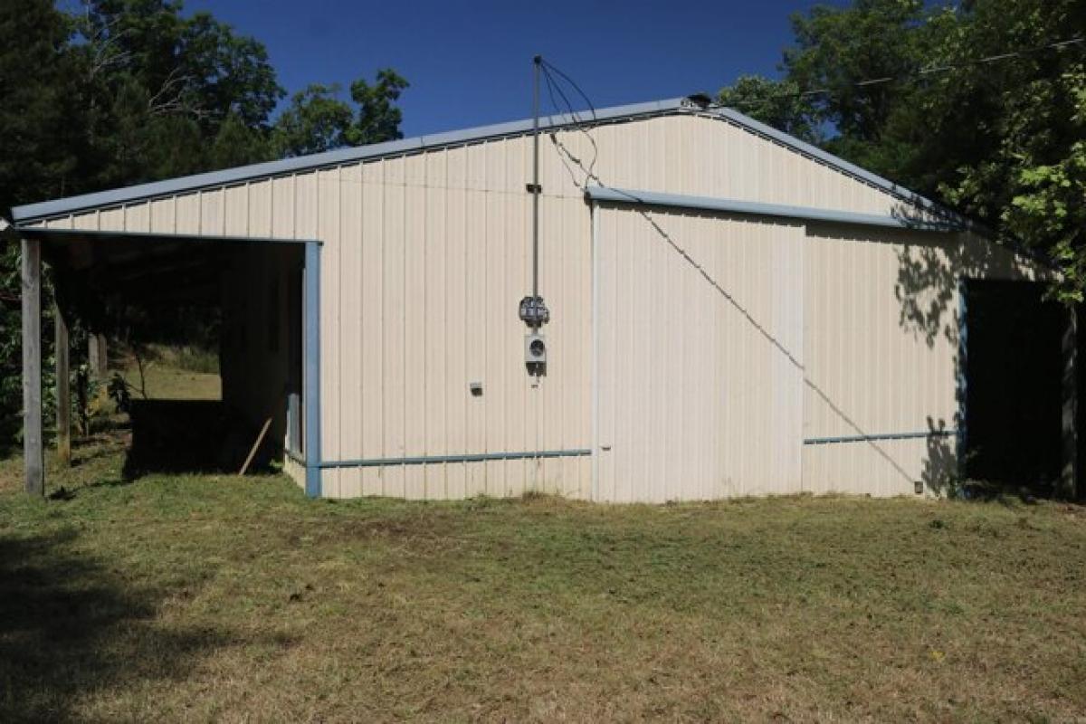 Picture of Home For Sale in Calico Rock, Arkansas, United States