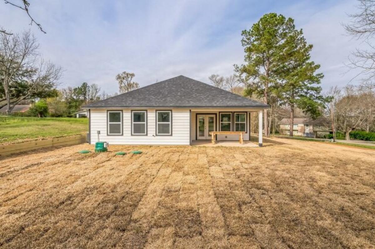 Picture of Home For Sale in Coldspring, Texas, United States