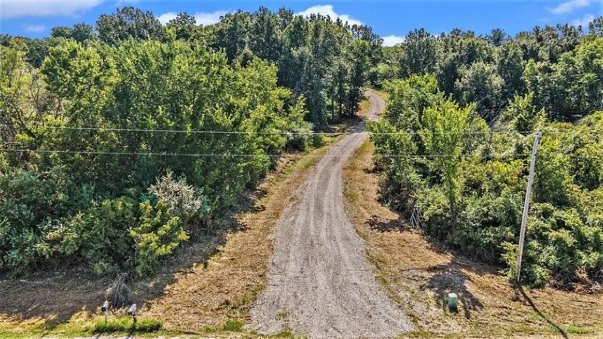 Picture of Residential Land For Sale in Liberty, Missouri, United States