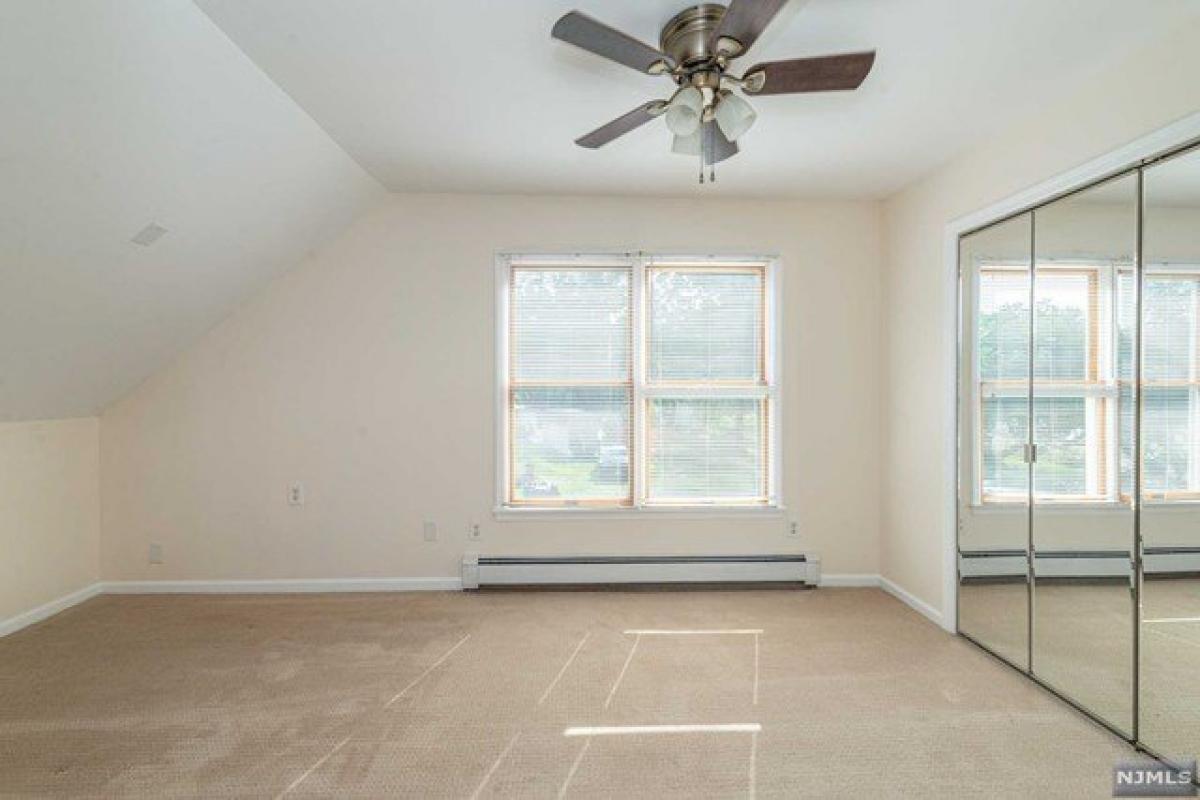 Picture of Home For Rent in Oakland, New Jersey, United States