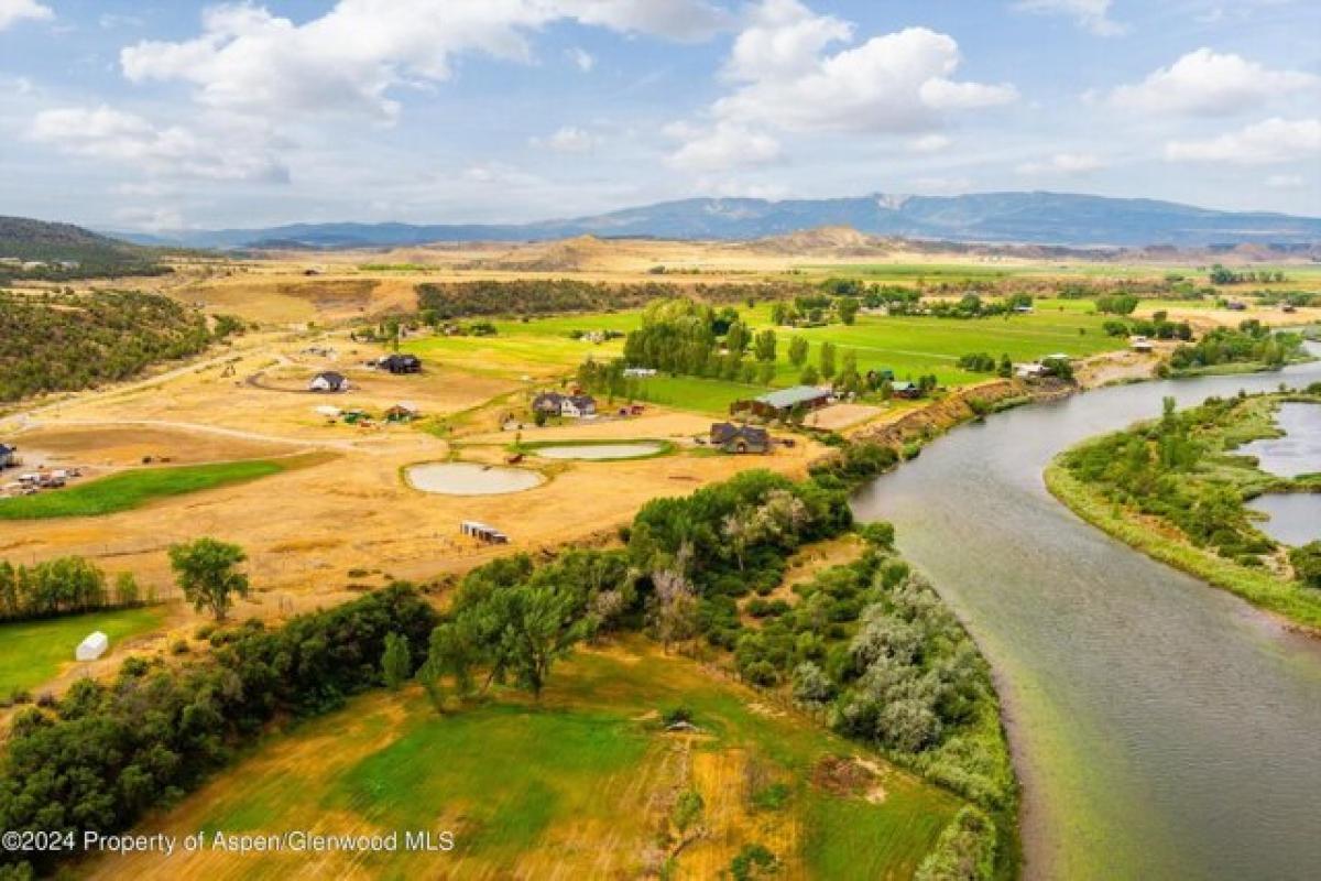 Picture of Residential Land For Sale in New Castle, Colorado, United States