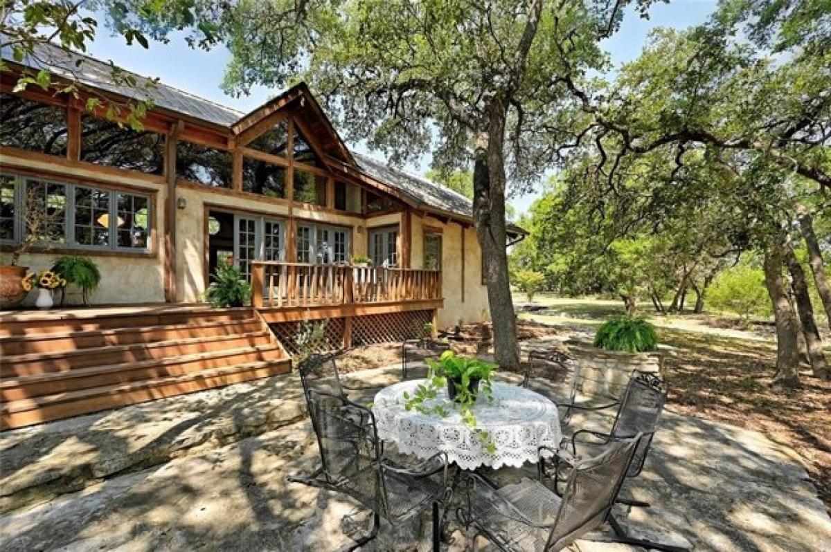 Picture of Home For Sale in Fischer, Texas, United States