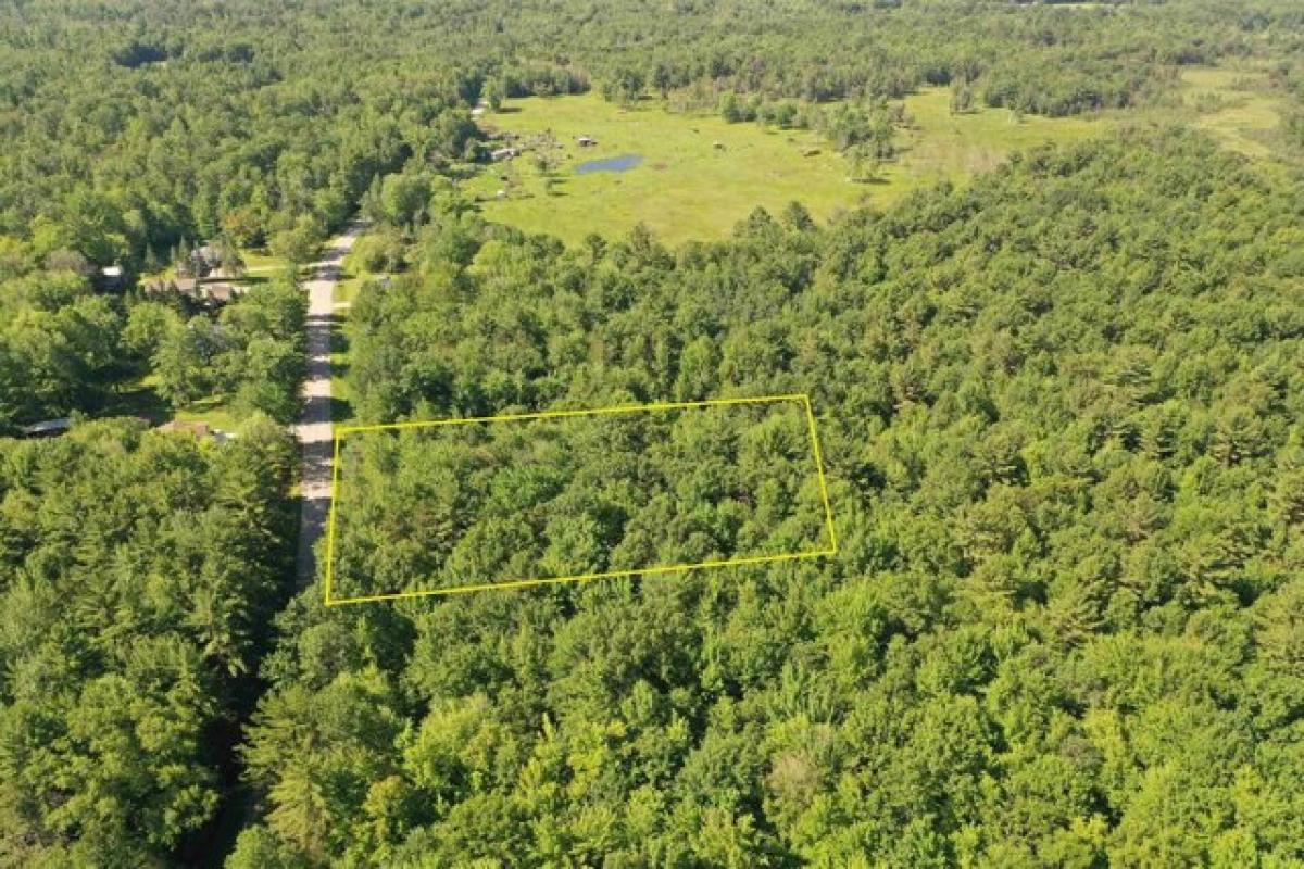 Picture of Residential Land For Sale in Peshtigo, Wisconsin, United States