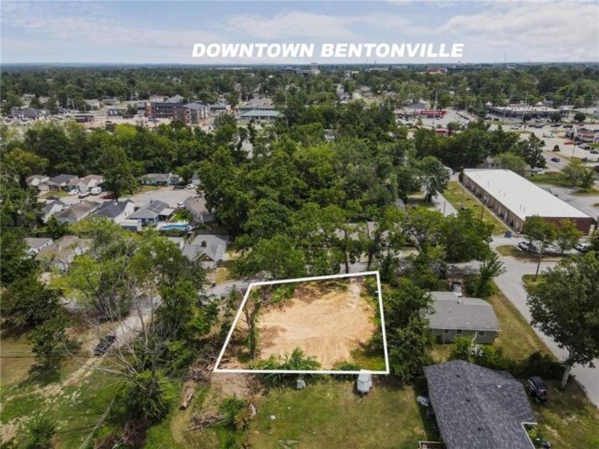 Picture of Residential Land For Sale in Bentonville, Arkansas, United States