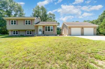 Home For Sale in Lowell, Indiana