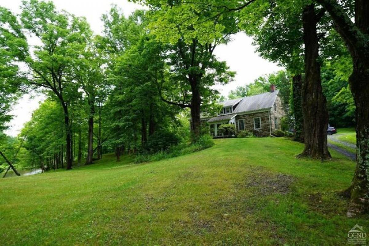 Picture of Home For Sale in Saugerties, New York, United States