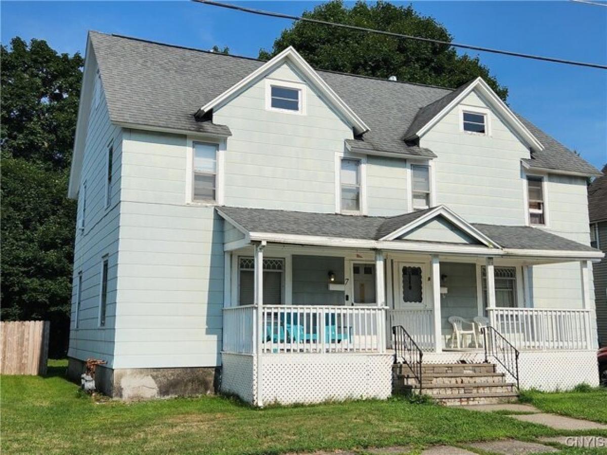 Picture of Home For Sale in Cortland, New York, United States