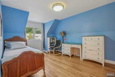 Home For Sale in Ridgewood, New Jersey