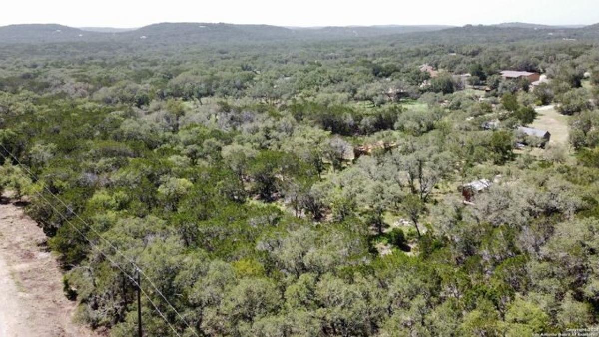 Picture of Residential Land For Sale in Hondo, Texas, United States