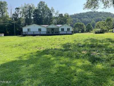 Home For Sale in Bluff City, Tennessee