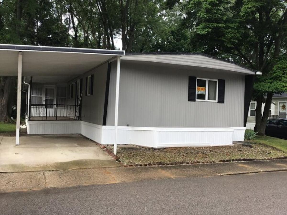 Picture of Home For Sale in Kentwood, Michigan, United States