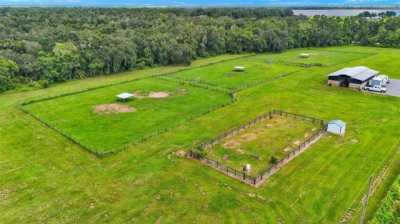 Residential Land For Sale in Lithia, Florida