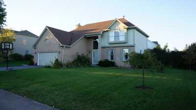 Home For Sale in Mundelein, Illinois