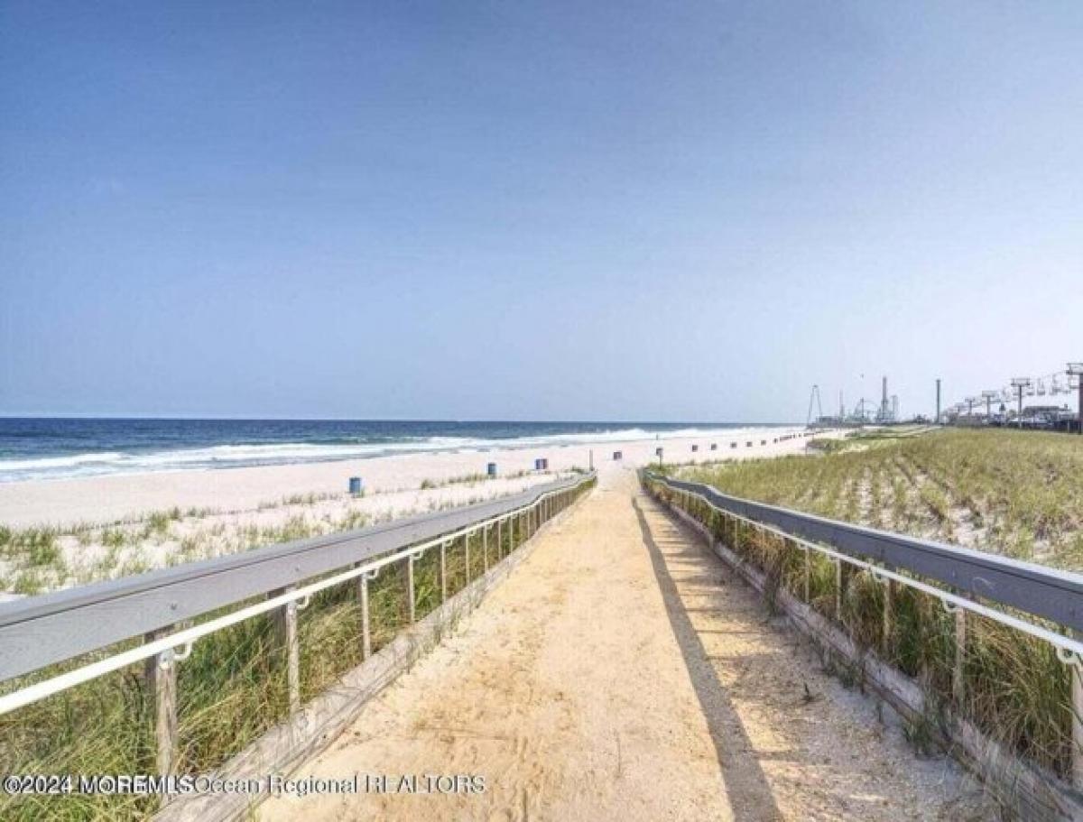 Picture of Residential Land For Sale in Seaside Heights, New Jersey, United States