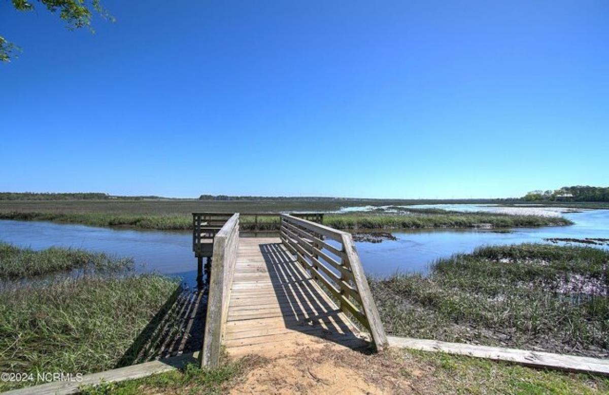 Picture of Residential Land For Sale in Oak Island, North Carolina, United States