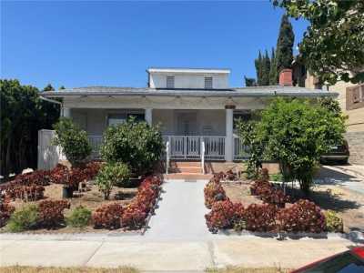 Apartment For Rent in Glendale, California