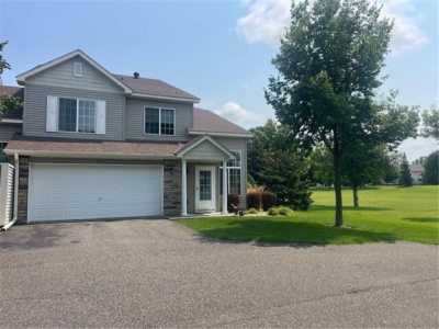 Home For Sale in Forest Lake, Minnesota