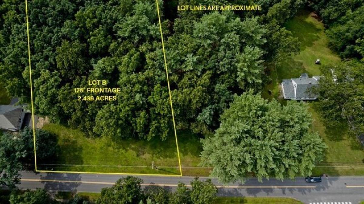 Picture of Residential Land For Sale in Northampton, Massachusetts, United States