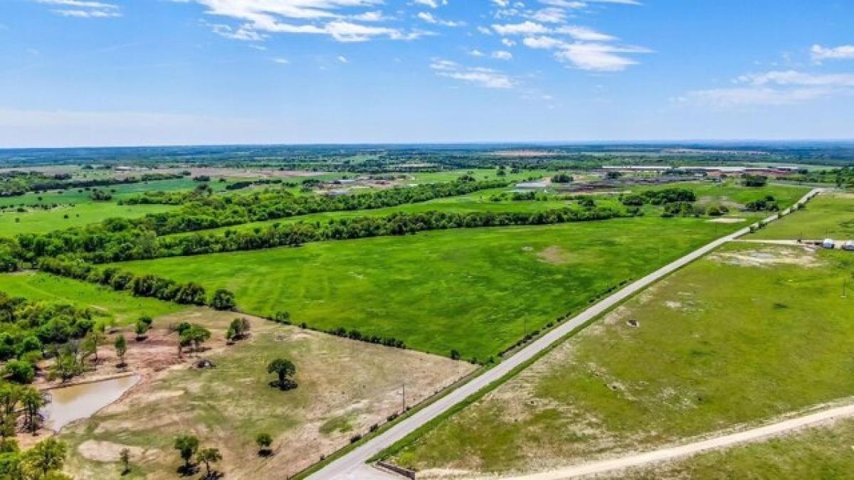 Picture of Residential Land For Sale in Stephenville, Texas, United States