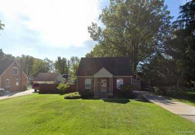 Home For Sale in Garden City, Michigan