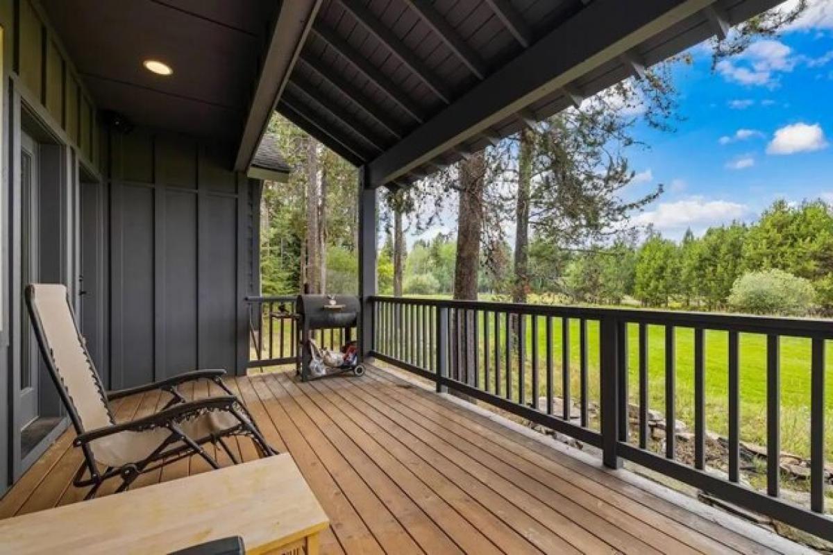 Picture of Home For Sale in McCall, Idaho, United States