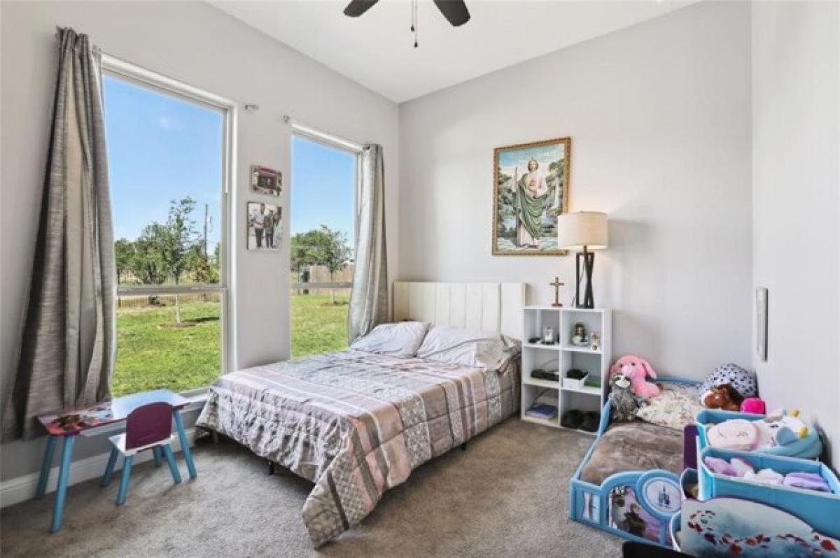 Picture of Home For Sale in Del Valle, Texas, United States