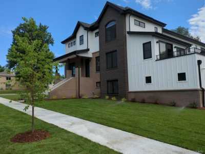 Home For Sale in Edgewater, Colorado