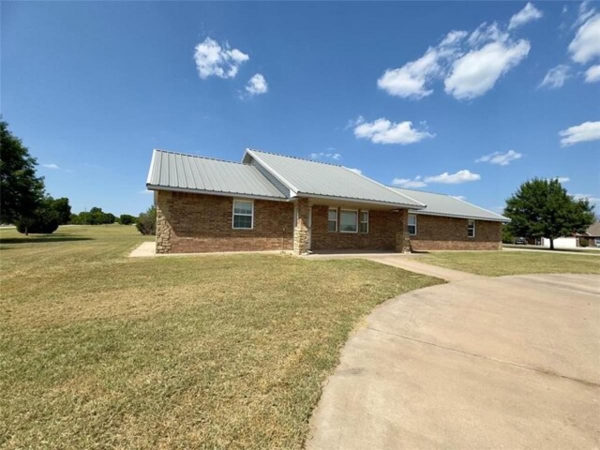 Picture of Home For Sale in Purcell, Oklahoma, United States