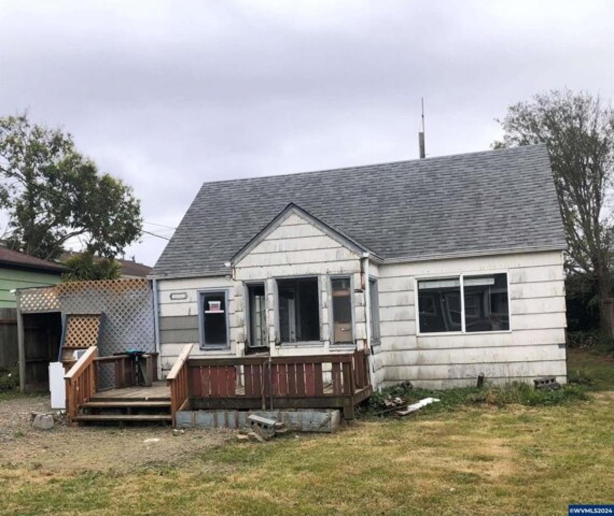 Picture of Home For Sale in Newport, Oregon, United States