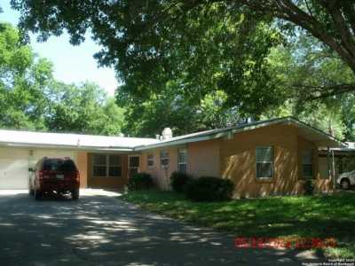 Home For Rent in Universal City, Texas