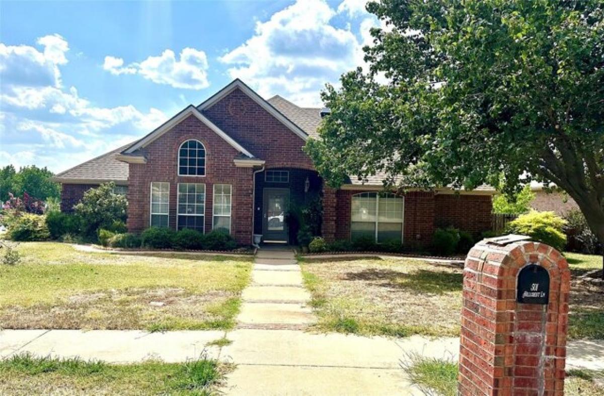 Picture of Home For Sale in Krum, Texas, United States