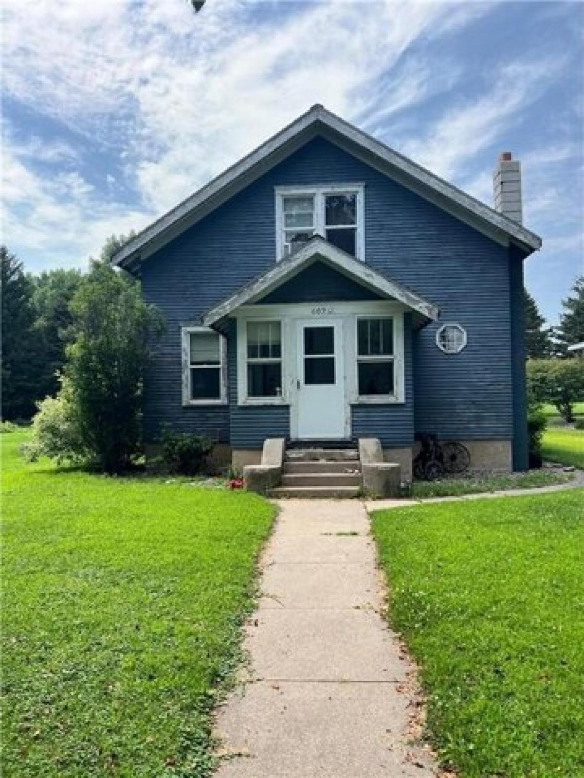 Picture of Home For Sale in Clarkfield, Minnesota, United States