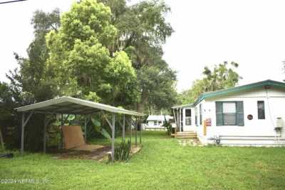 Home For Sale in Satsuma, Florida