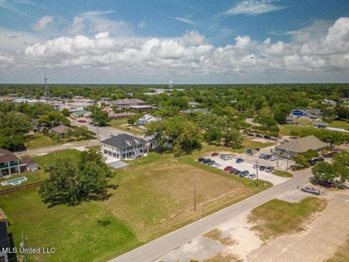 Picture of Residential Land For Sale in Long Beach, Mississippi, United States