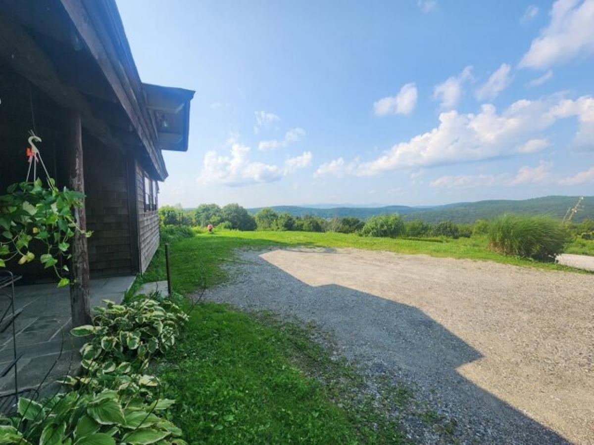 Picture of Home For Sale in Sharon, Connecticut, United States