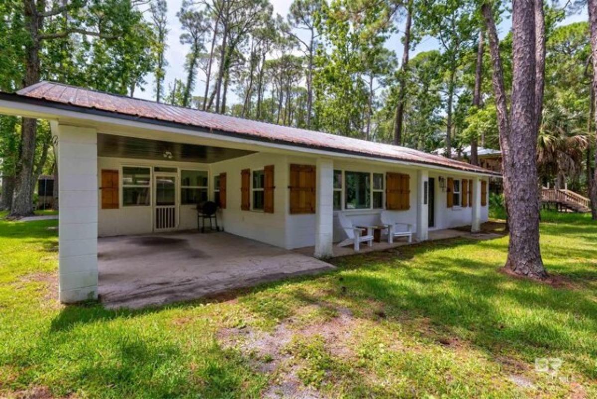 Picture of Home For Sale in Dauphin Island, Alabama, United States