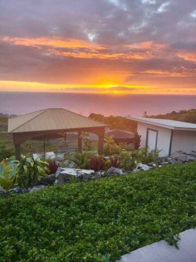 Home For Sale in Captain Cook, Hawaii