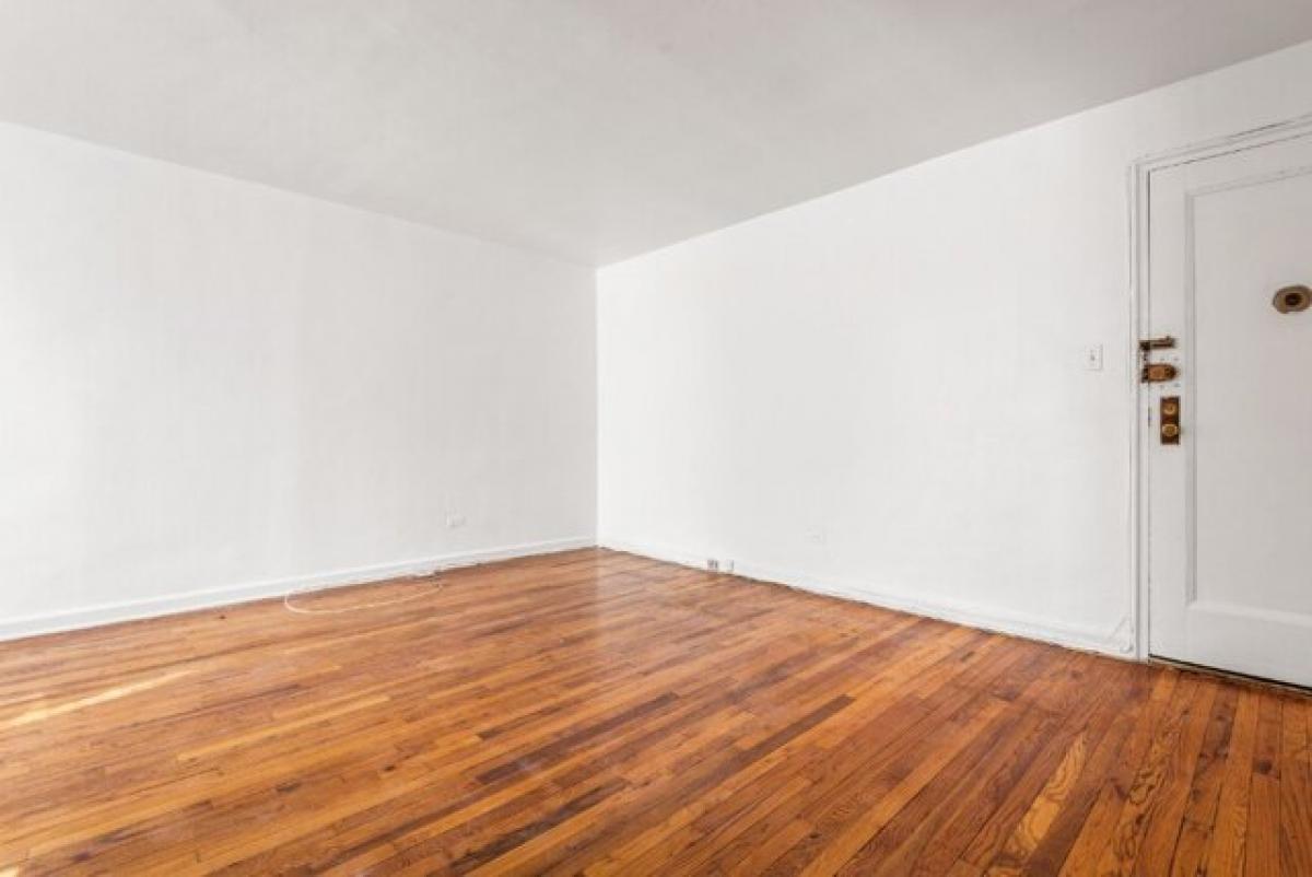 Picture of Home For Rent in Forest Hills, New York, United States