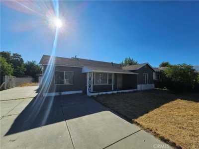 Home For Rent in Fontana, California