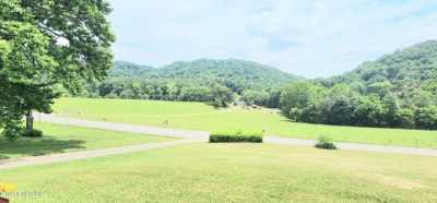 Home For Sale in Maynardville, Tennessee