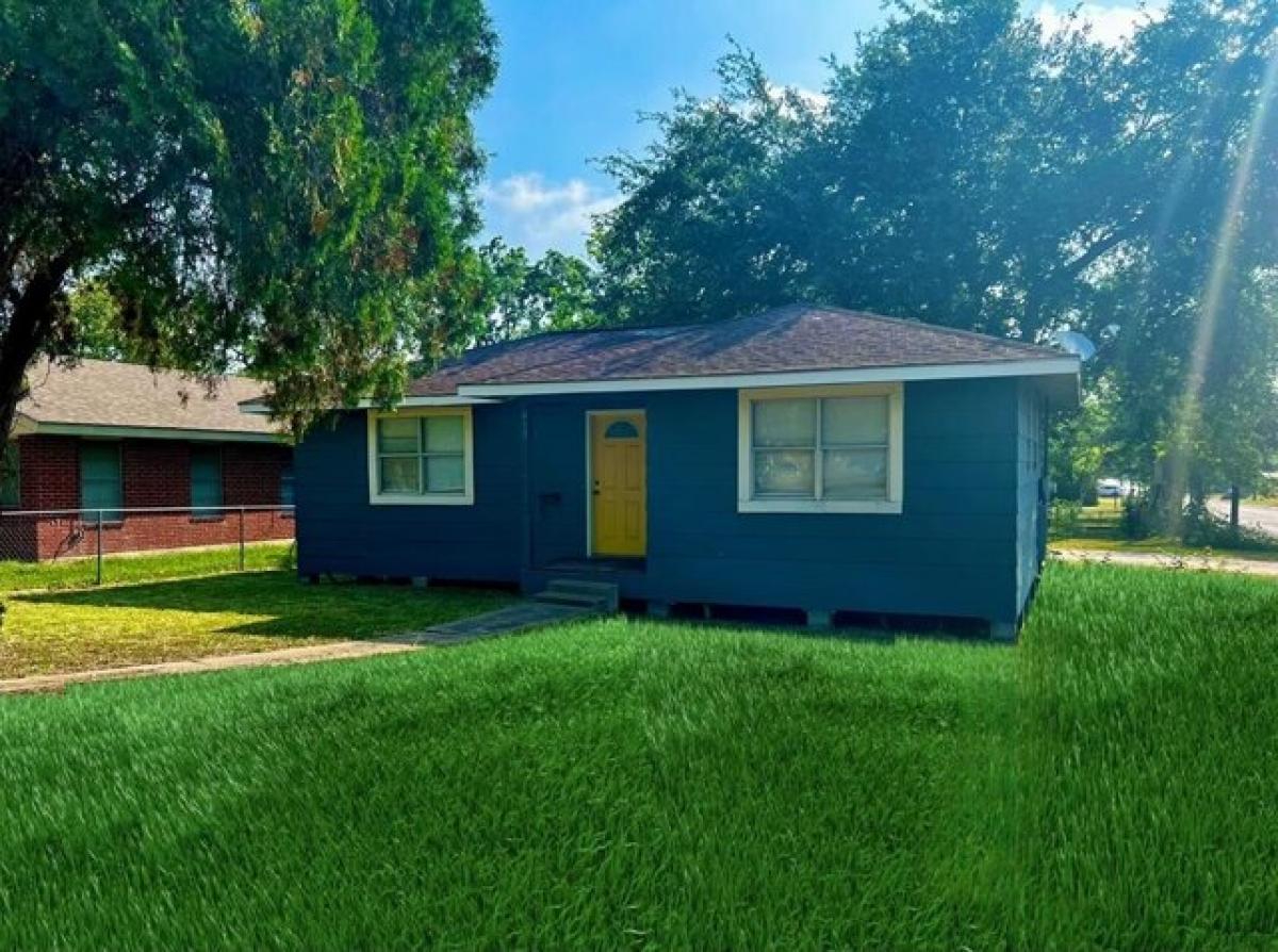 Picture of Home For Sale in Beeville, Texas, United States