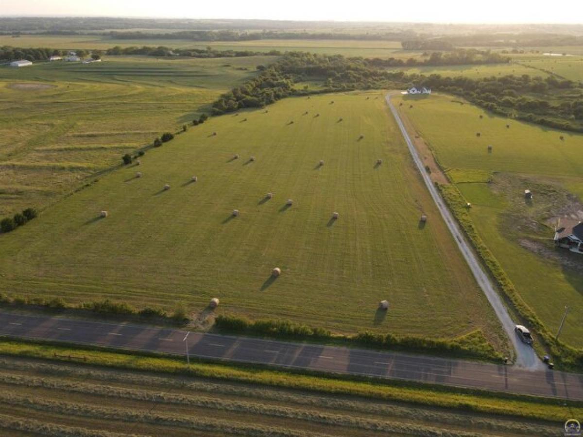 Picture of Residential Land For Sale in Silver Lake, Kansas, United States