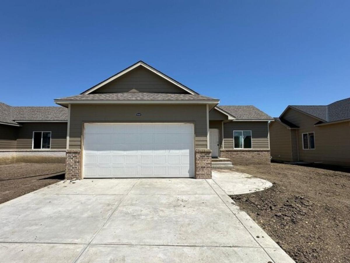 Picture of Home For Sale in Bel Aire, Kansas, United States