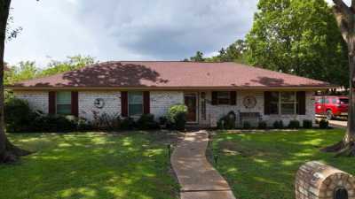 Home For Sale in Corsicana, Texas