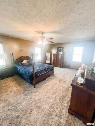 Home For Sale in Sesser, Illinois