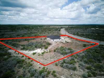 Home For Sale in Uvalde, Texas